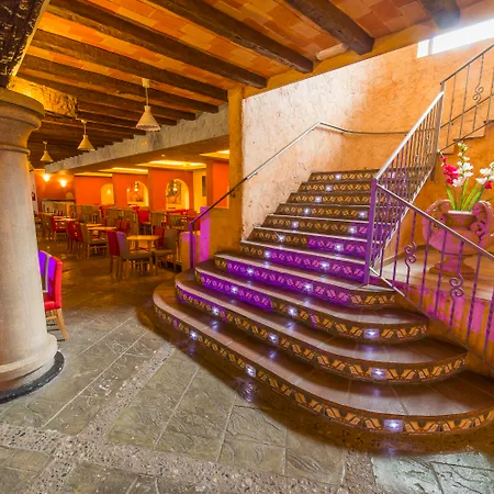 Tent ホテル トレモリノス